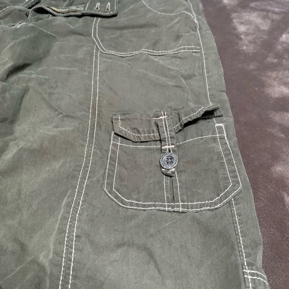 ROADRUNNER Capris - Picture 7 of 8